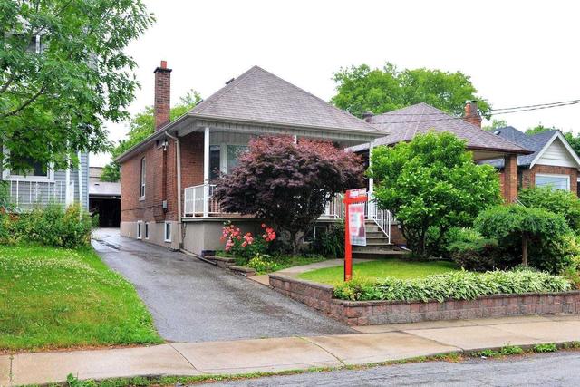 32 Glenora Ave, House detached with 2 bedrooms, 2 bathrooms and 4 parking in Toronto ON | Image 1