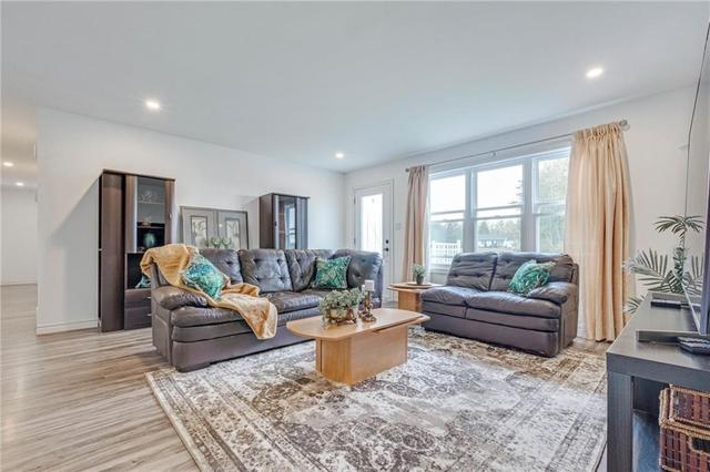 21992 Beauchamps Drive, House detached with 4 bedrooms, 4 bathrooms and 8 parking in South Glengarry ON | Image 2