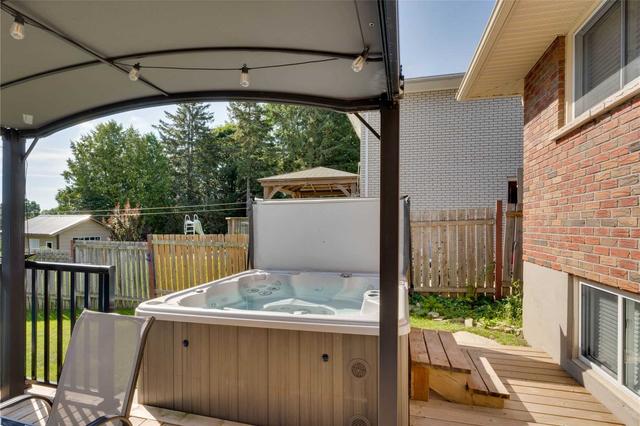 63 Quinn Ave, House detached with 3 bedrooms, 2 bathrooms and 5 parking in Orillia ON | Image 4