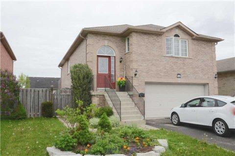242 Johnson St, House detached with 3 bedrooms, 3 bathrooms and 2 parking in Barrie ON | Image 1