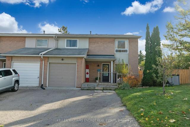 35 Doreen Cres, House semidetached with 4 bedrooms, 3 bathrooms and 3 parking in Clarington ON | Image 1