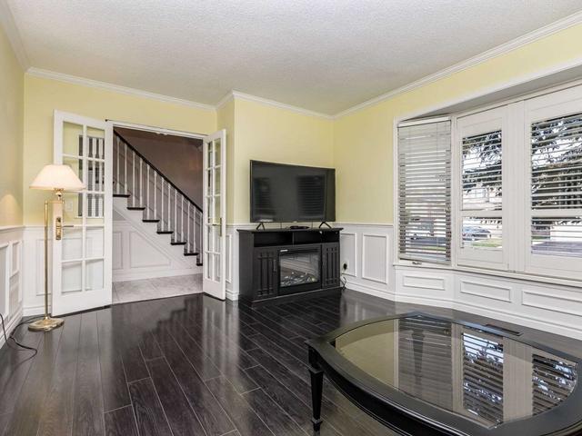1 Newman Crt, House detached with 4 bedrooms, 4 bathrooms and 4 parking in Brampton ON | Image 24