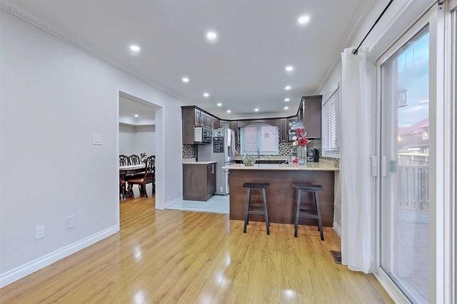 57 Octillo Blvd, House detached with 4 bedrooms, 5 bathrooms and 6 parking in Brampton ON | Image 2