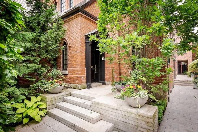 Th1 - 12 Macpherson Ave, Townhouse with 4 bedrooms, 5 bathrooms and 2 parking in Toronto ON | Image 2