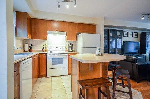 th4 - 130 Tenth St, Townhouse with 2 bedrooms, 3 bathrooms and 2 parking in Toronto ON | Image 3