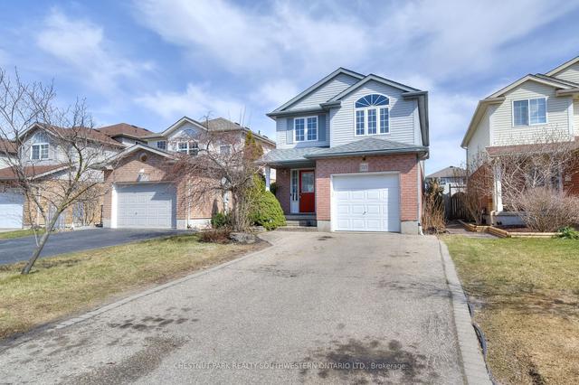 520 Chesapeake Cres, House detached with 3 bedrooms, 4 bathrooms and 5 parking in Waterloo ON | Image 34