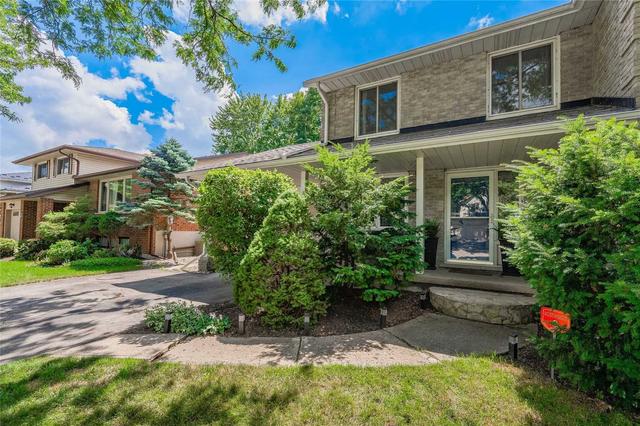 32 Shadybrook Cres, House detached with 3 bedrooms, 3 bathrooms and 3 parking in Guelph ON | Image 34
