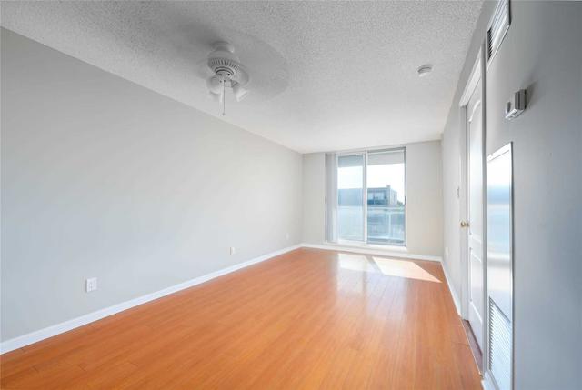 809 - 398 Eglinton Ave E, Condo with 1 bedrooms, 1 bathrooms and 1 parking in Toronto ON | Image 4