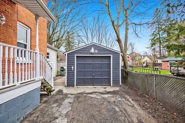 84 Burton Ave, House semidetached with 5 bedrooms, 2 bathrooms and 6 parking in Barrie ON | Image 5