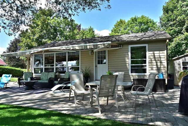 52 Charlore Park Dr, House detached with 2 bedrooms, 1 bathrooms and 6 parking in Kawartha Lakes ON | Image 14