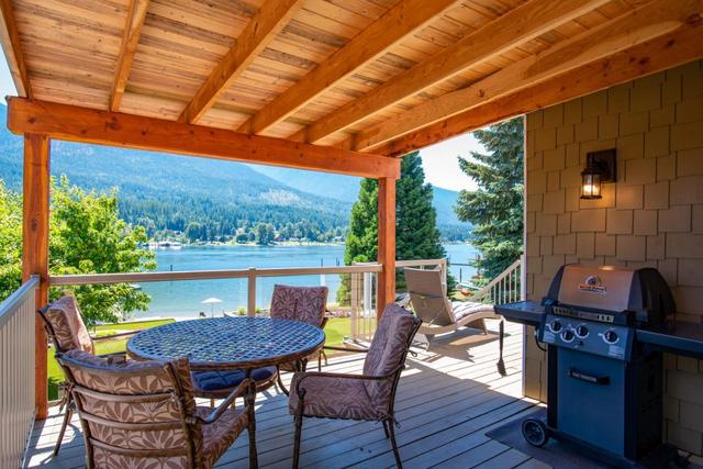8334 Busk Road, House detached with 2 bedrooms, 2 bathrooms and 10 parking in Central Kootenay E BC | Image 53