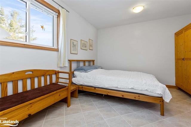 38 White Birch Drive, House detached with 3 bedrooms, 2 bathrooms and null parking in Seguin ON | Image 16