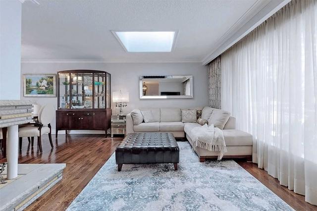 23 Morewood Cres, House detached with 4 bedrooms, 3 bathrooms and 6 parking in Toronto ON | Image 23