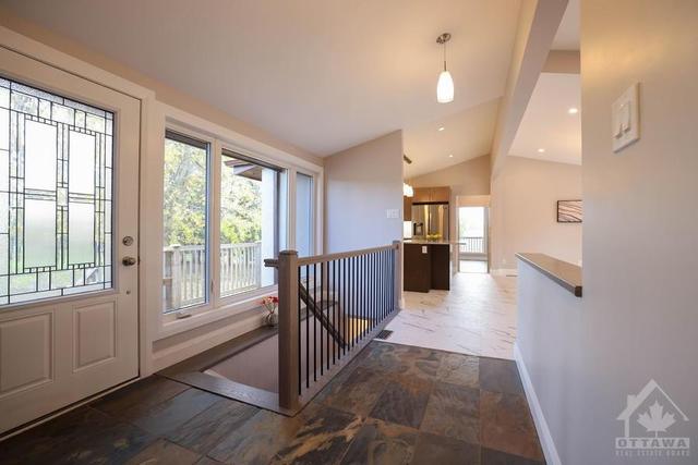 3344 Huntley Road, House detached with 3 bedrooms, 4 bathrooms and 10 parking in Ottawa ON | Image 3