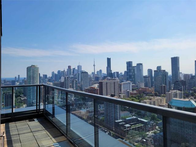 2906 - 28 Linden St, Condo with 2 bedrooms, 2 bathrooms and 1 parking in Toronto ON | Image 4