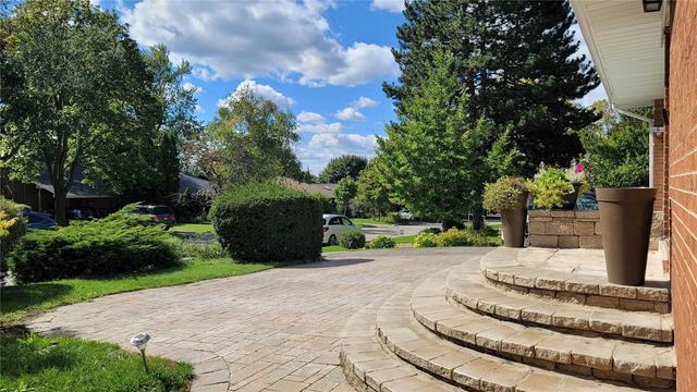 157 Cottonwood Dr, House detached with 5 bedrooms, 3 bathrooms and 8 parking in Toronto ON | Image 12