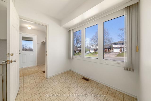 1011 Cumberland Ave, House detached with 3 bedrooms, 2 bathrooms and 3 parking in Peterborough ON | Image 36