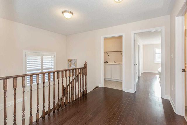 19 Fann Dr, House detached with 3 bedrooms, 3 bathrooms and 3 parking in Brampton ON | Image 5