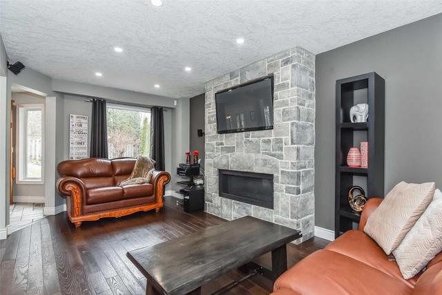 5 Foxwood Cres, House detached with 4 bedrooms, 4 bathrooms and 3 parking in Guelph ON | Image 7