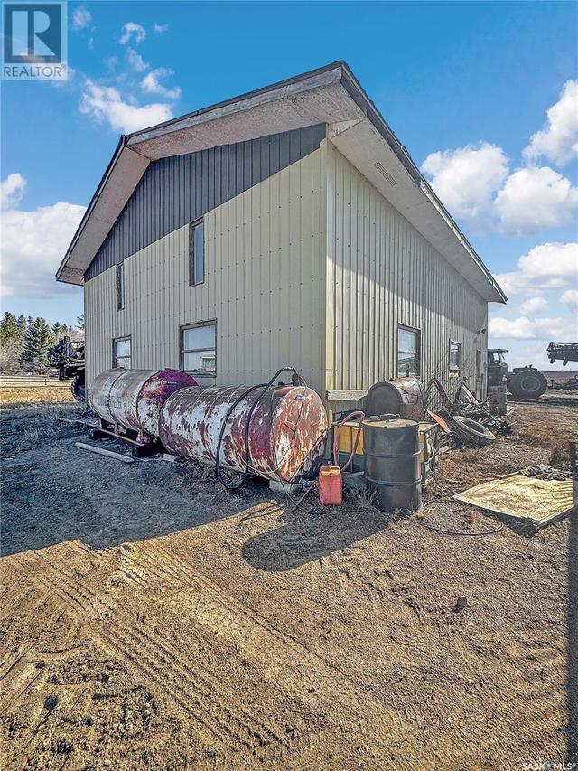 638 Acreage, House detached with 2 bedrooms, 2 bathrooms and null parking in Grayson No. 184 SK | Image 38
