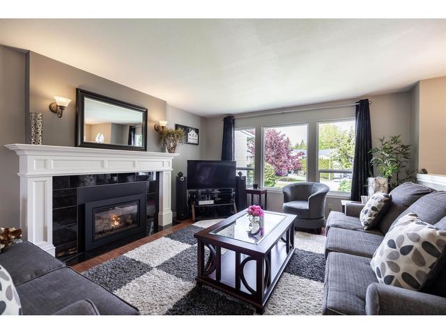 16536 80a Avenue, House detached with 4 bedrooms, 3 bathrooms and 8 parking in Surrey BC | Image 4