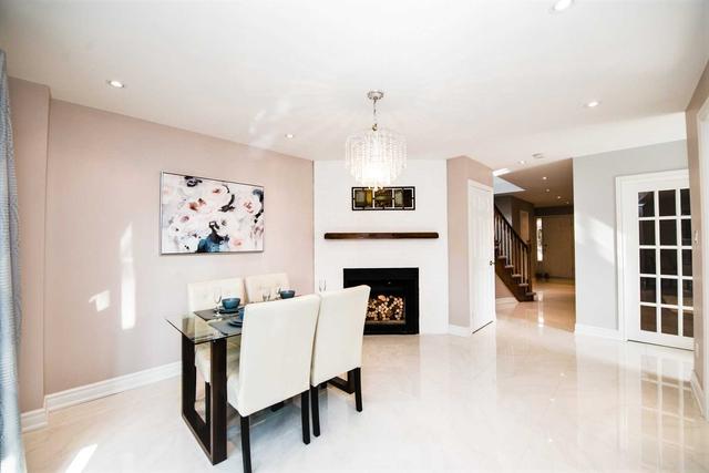 89 Roxanne Cres, House detached with 4 bedrooms, 4 bathrooms and 8 parking in Toronto ON | Image 3