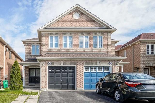 42 Native Landing, House semidetached with 3 bedrooms, 4 bathrooms and 3 parking in Brampton ON | Image 1