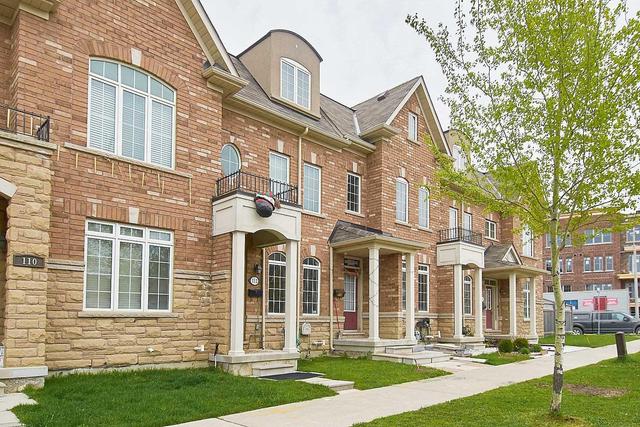 112 Mary Chapman Blvd, House attached with 3 bedrooms, 3 bathrooms and 1 parking in Toronto ON | Image 1