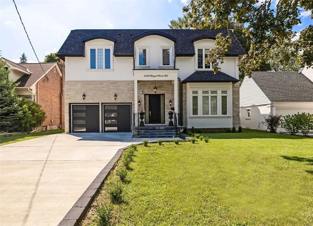 1240 Royal York Rd, House detached with 4 bedrooms, 7 bathrooms and 6 parking in Toronto ON | Image 1