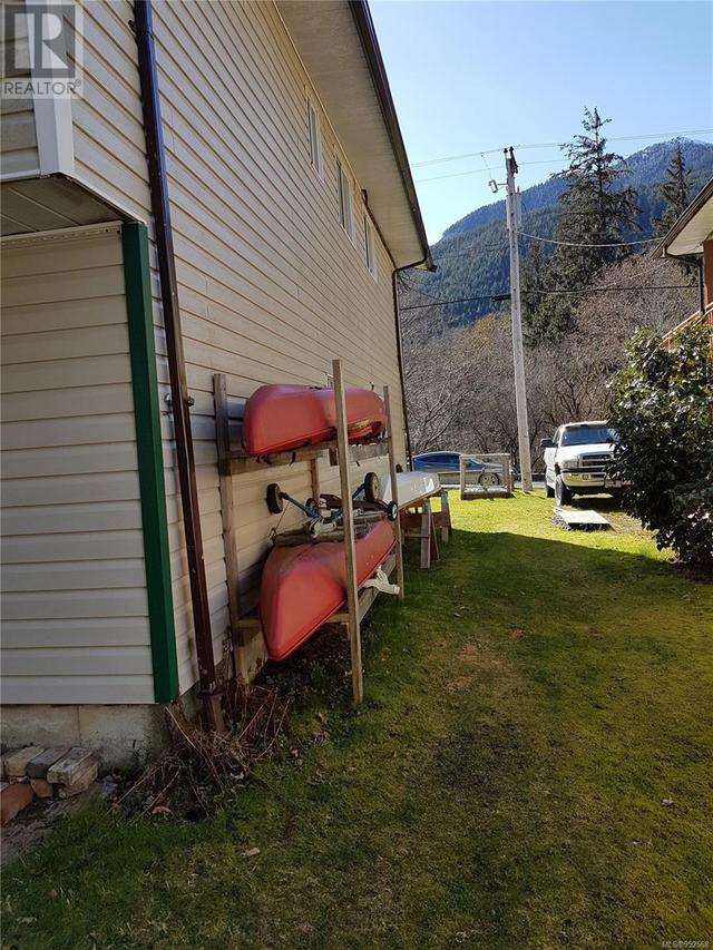 543 Maquinna Dr N, House detached with 4 bedrooms, 2 bathrooms and 4 parking in Tahsis BC | Image 55