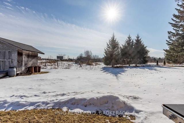 2063 Highway 11, House detached with 2 bedrooms, 1 bathrooms and 8 parking in Oro Medonte ON | Image 30