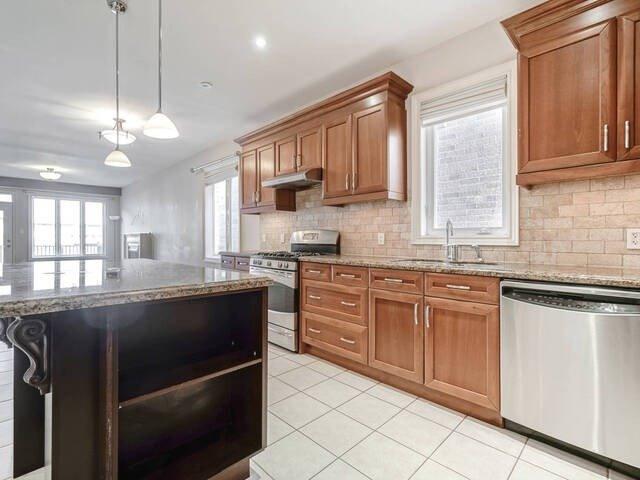 3207 Stocksbridge Ave, House detached with 3 bedrooms, 3 bathrooms and 2 parking in Oakville ON | Image 11