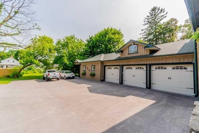234 Mary St, House detached with 4 bedrooms, 3 bathrooms and 10 parking in Scugog ON | Image 2