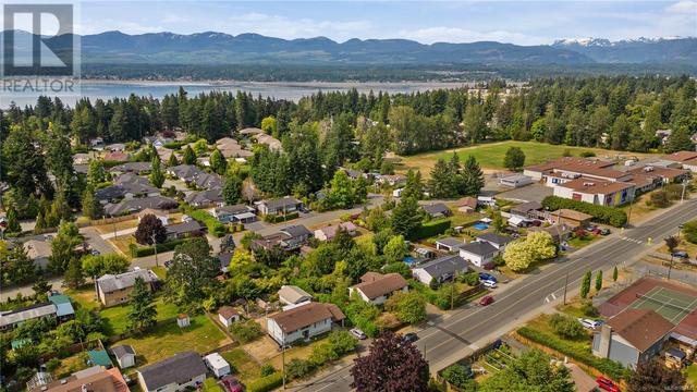 1841 Robb Ave, House detached with 4 bedrooms, 2 bathrooms and 3 parking in Comox BC | Image 31
