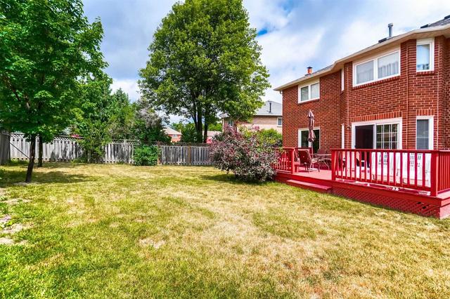 42 Sapphire Cres, House detached with 4 bedrooms, 3 bathrooms and 6 parking in Brampton ON | Image 33