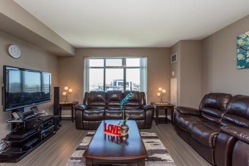 1002 - 135 Pond Dr, Condo with 2 bedrooms, 2 bathrooms and 1 parking in Markham ON | Image 3
