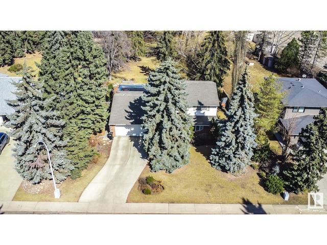 2a Westbrook Dr Nw, House detached with 4 bedrooms, 2 bathrooms and null parking in Edmonton AB | Image 2