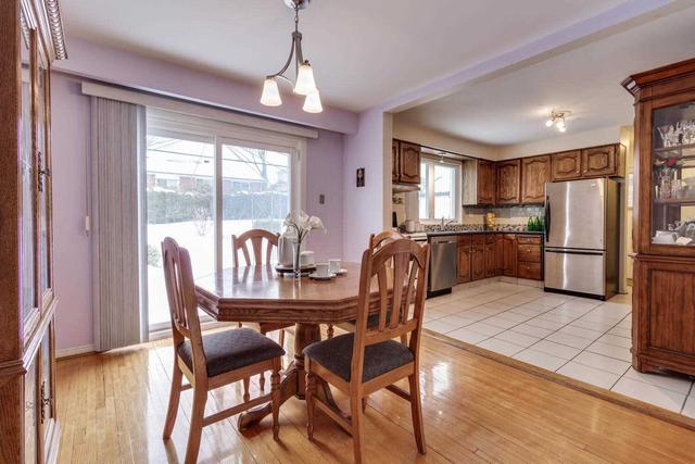 5 Ringway Cres, House detached with 4 bedrooms, 3 bathrooms and 3 parking in Toronto ON | Image 2