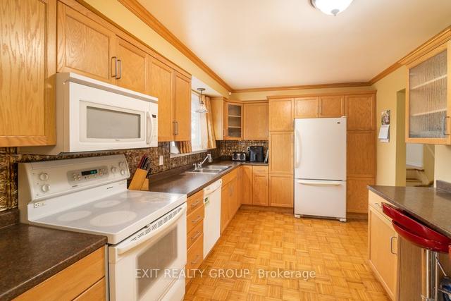560 Whites Rd, House detached with 3 bedrooms, 1 bathrooms and 5.5 parking in Quinte West ON | Image 24
