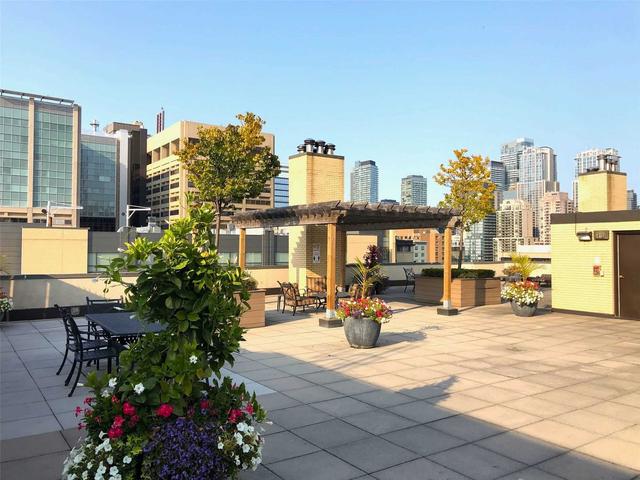 ph10 - 211 St. Patrick St, Condo with 2 bedrooms, 2 bathrooms and 2 parking in Toronto ON | Image 2