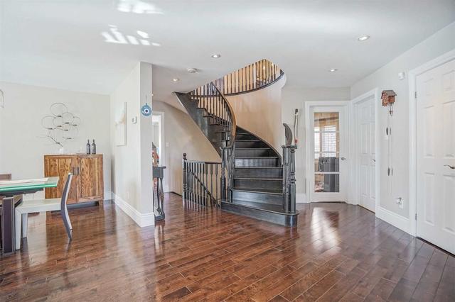 2200 Brays Lane, House detached with 4 bedrooms, 4 bathrooms and 6 parking in Oakville ON | Image 36