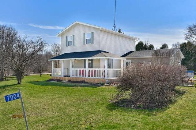 7004 County Rd 29 Road, House detached with 3 bedrooms, 2 bathrooms and 5 parking in Elizabethtown Kitley ON | Image 2