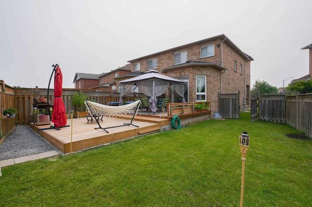 830 Khan Cres, House semidetached with 3 bedrooms, 4 bathrooms and 3 parking in Mississauga ON | Image 27