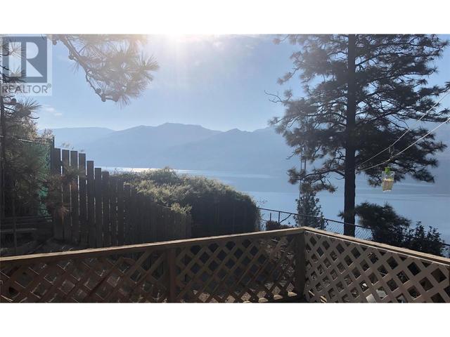 3040 Seclusion Bay Road, House detached with 3 bedrooms, 2 bathrooms and 5 parking in West Kelowna BC | Image 25
