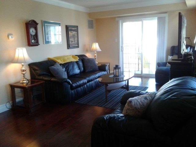 306 - 75 Shipway Ave, Condo with 2 bedrooms, 1 bathrooms and 2 parking in Clarington ON | Image 8