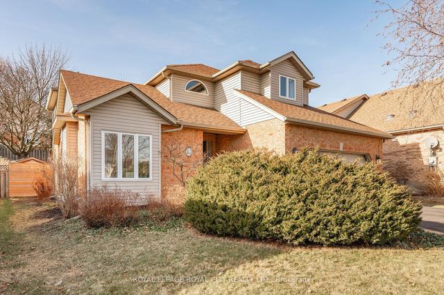 42 Peartree Cres, House detached with 3 bedrooms, 4 bathrooms and 6 parking in Guelph ON | Image 23