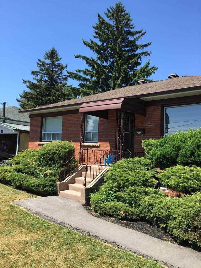 270 Brighton Ave, House detached with 3 bedrooms, 2 bathrooms and 3 parking in Toronto ON | Image 32