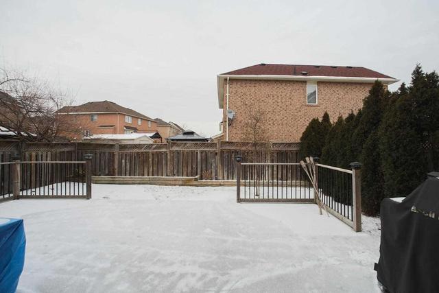 933 Trudeau Dr, House detached with 3 bedrooms, 2 bathrooms and 2 parking in Milton ON | Image 20
