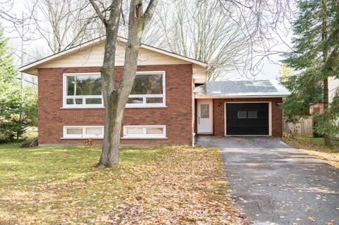 66 Second St, House detached with 2 bedrooms, 2 bathrooms and 4 parking in Orillia ON | Card Image