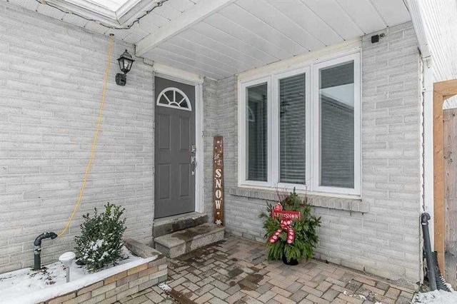 90 Moon Dr, House detached with 3 bedrooms, 2 bathrooms and 5 parking in Barrie ON | Image 14